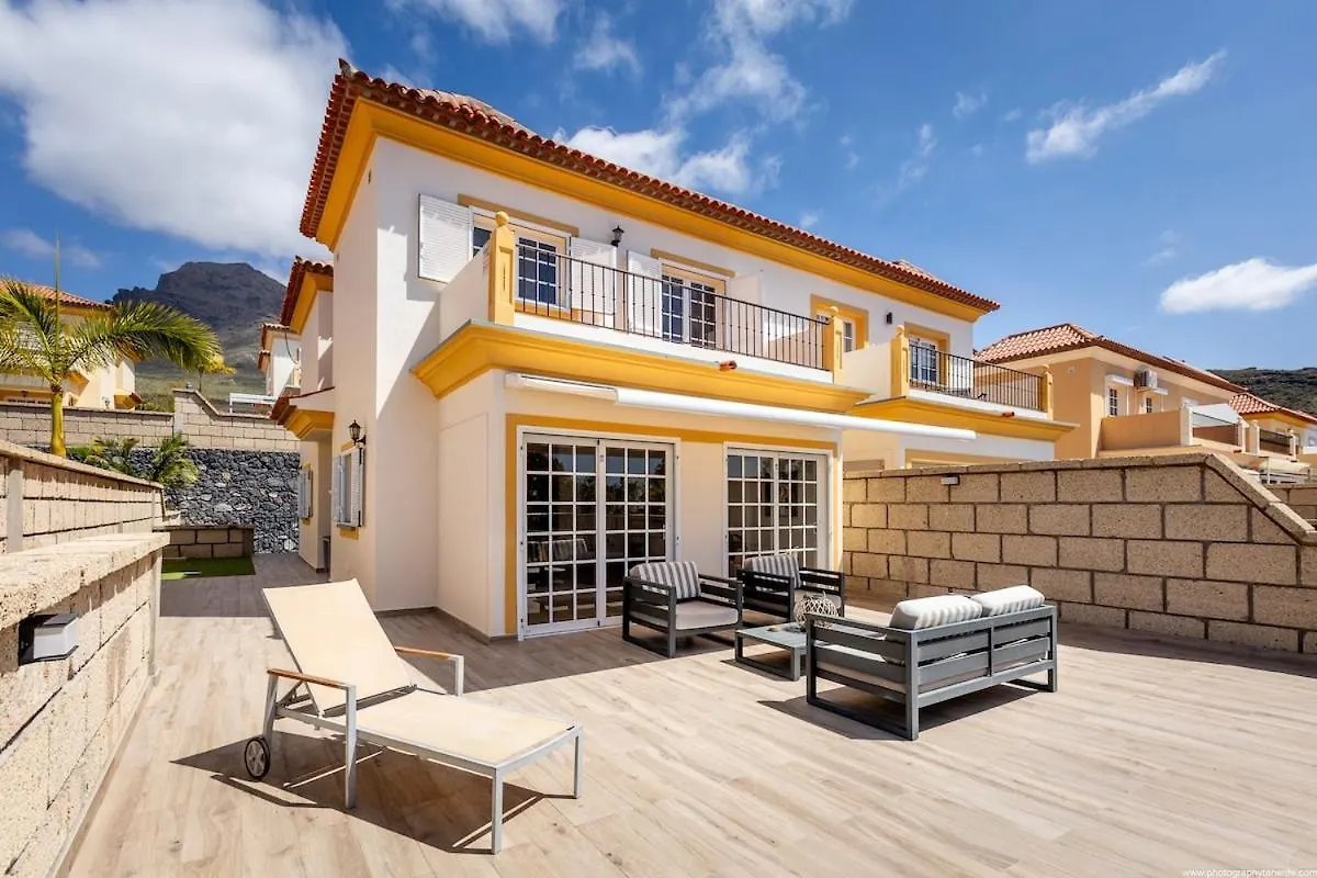 Villa Nicole contacts